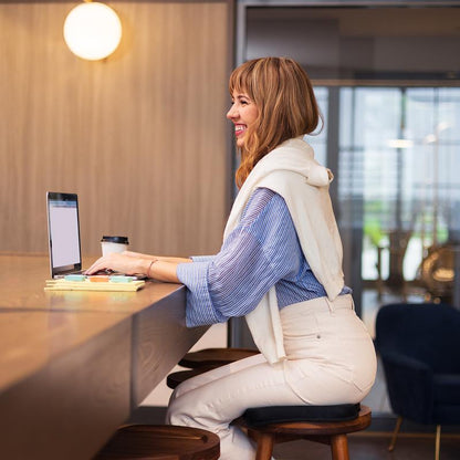 Foldable Gel Seat Cushion for Travel and Comfort